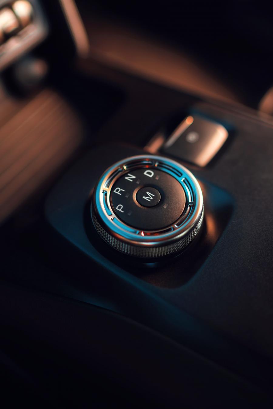 Детали интерьера Ford Mustang Shelby GT500 2019 года  (фото 51 из 119)